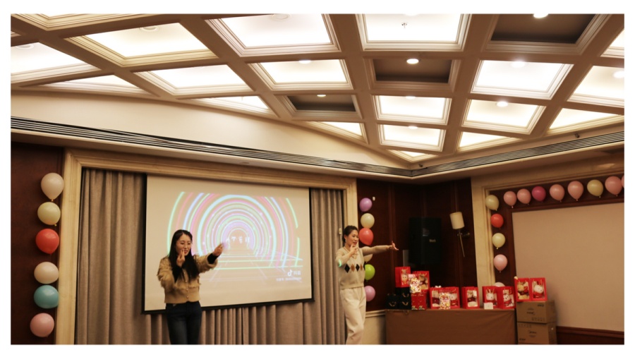 勇毅進(jìn)取，順風(fēng)飛揚 | 2023年 藍(lán)鵬測控年會  開場舞 黑桃A